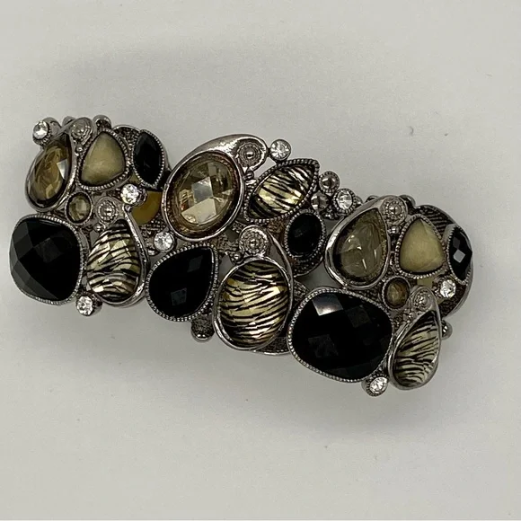 Stretchy Wide Cuff Statement Bracelet - Picture 4 of 8